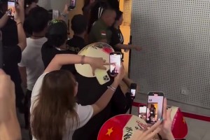 詹姆斯更新社交媒体：自律从我做起 ！