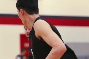 4年2.75亿 美记：浓眉预计将向奇才寻求一份定薪合同！！